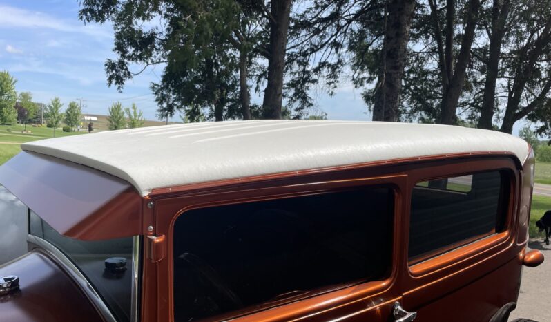 								1929 Ford Model A Tudor Sedan 5-Speed full									