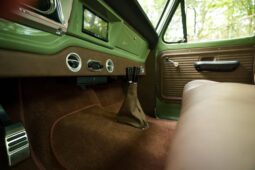 										1972 Ford F-250 Highboy-Style 4×4 full									