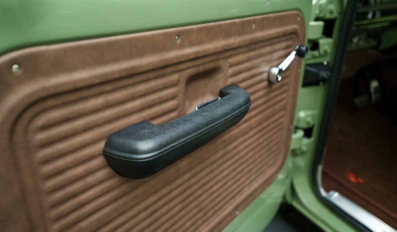 								1972 Ford F-250 Highboy-Style 4×4 full									
