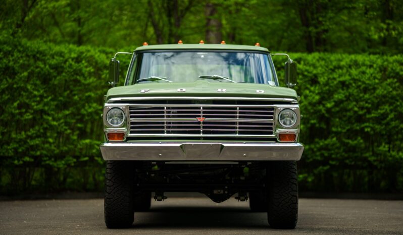 								1972 Ford F-250 Highboy-Style 4×4 full									