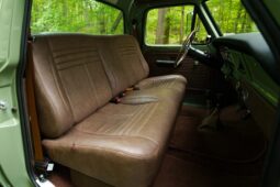 										1972 Ford F-250 Highboy-Style 4×4 full									