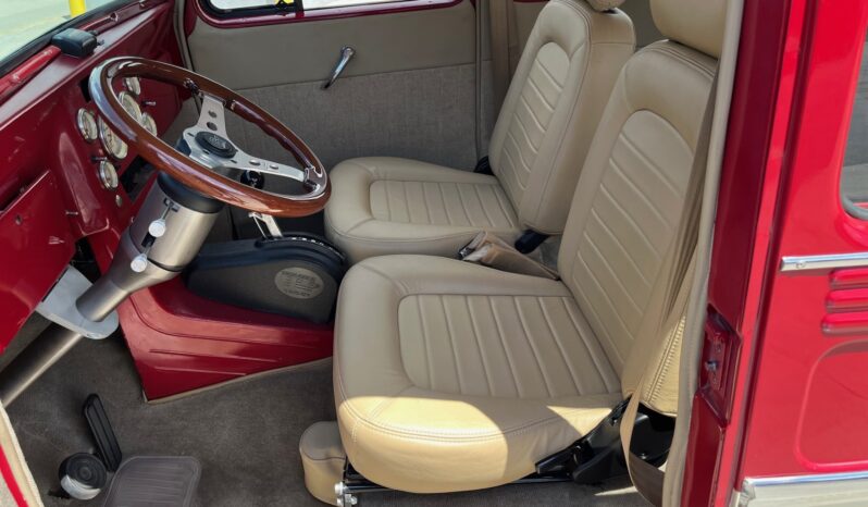								1962 Willys Jeep Station Wagon full									