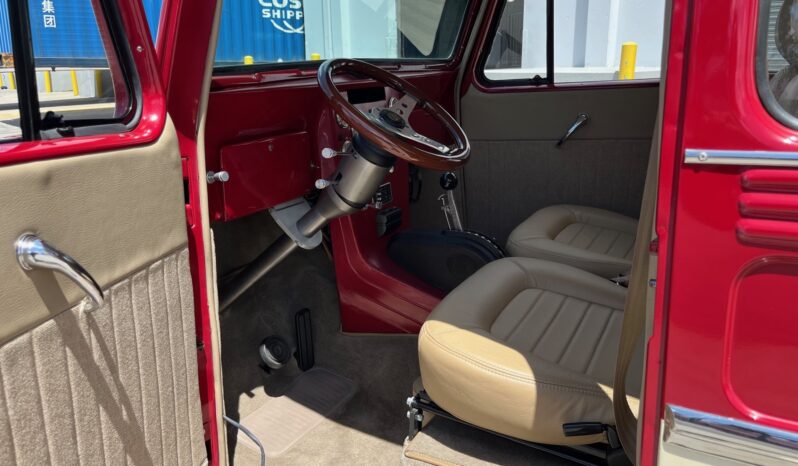 								1962 Willys Jeep Station Wagon full									