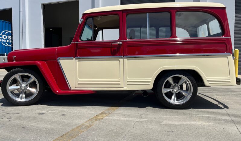 								1962 Willys Jeep Station Wagon full									