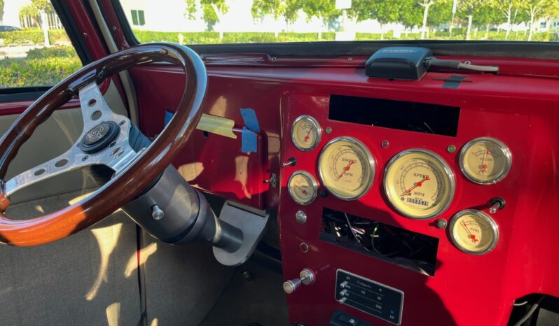 								1962 Willys Jeep Station Wagon full									