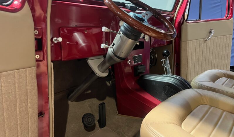 								1962 Willys Jeep Station Wagon full									