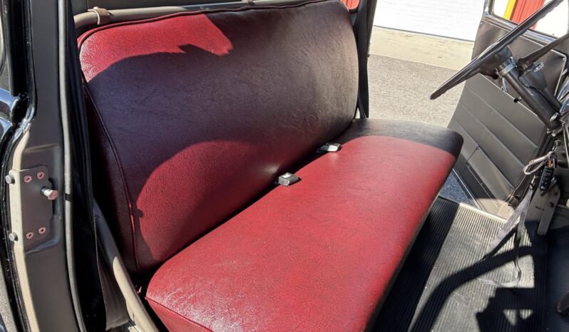 								1950 Chevrolet 3100 Five-Window Pickup full									