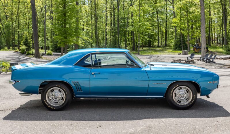 1969 Chevrolet Camaro Z28 RS Coupe 4-Speed 1