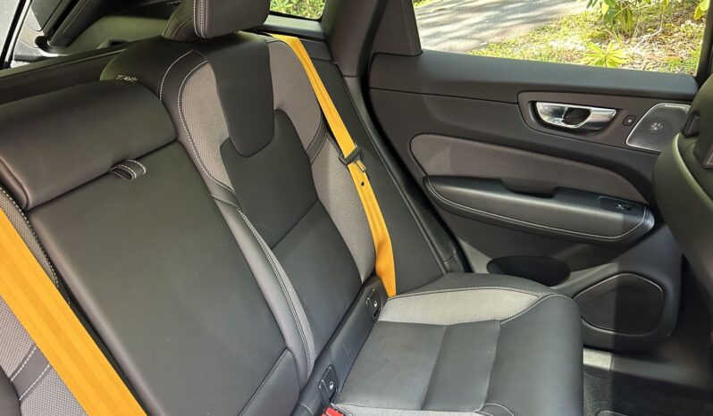 								2022 Volvo XC60 T8 Polestar Engineered Extended Range full									