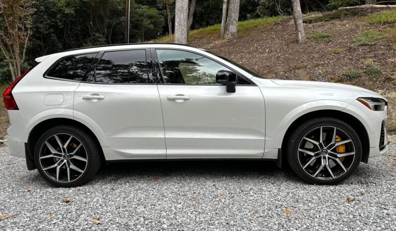 								2022 Volvo XC60 T8 Polestar Engineered Extended Range full									