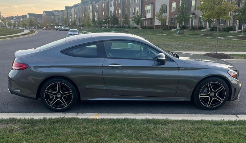 								2023 Mercedes-Benz C300 4Matic Coupe full									