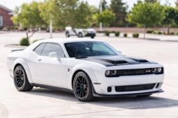 										2023 Dodge Challenger SRT Hellcat Widebody Jailbreak full									