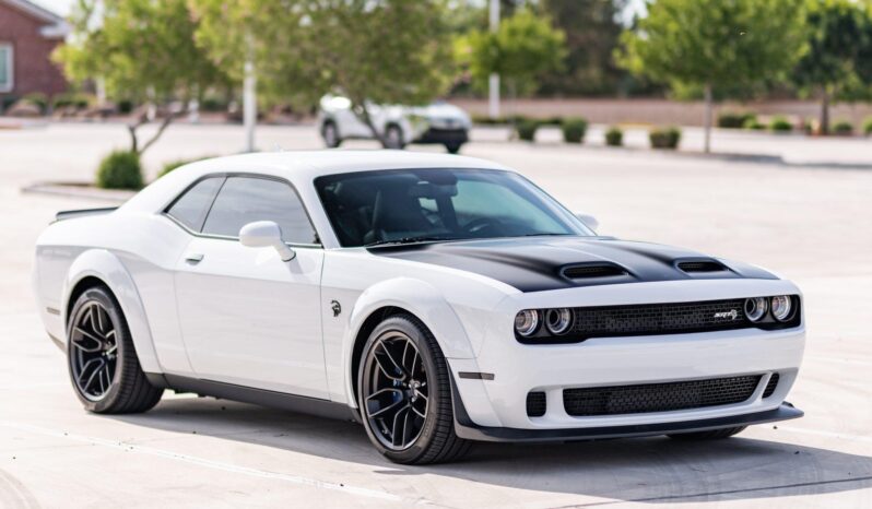 								2023 Dodge Challenger SRT Hellcat Widebody Jailbreak full									