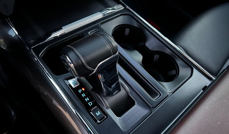 								2022 Ford F-150 Lariat SuperCrew 4×4 full									