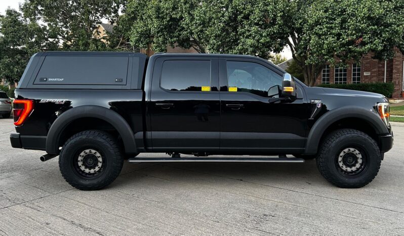 								2022 Ford F-150 Lariat SuperCrew 4×4 full									