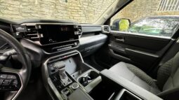 										2022 Toyota Tundra SR5 CrewMax 4×4 full									
