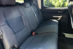 										2022 Toyota Tundra SR5 CrewMax 4×4 full									