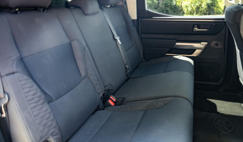 								2022 Toyota Tundra SR5 CrewMax 4×4 full									