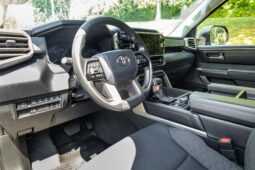 										2022 Toyota Tundra SR5 CrewMax 4×4 full									