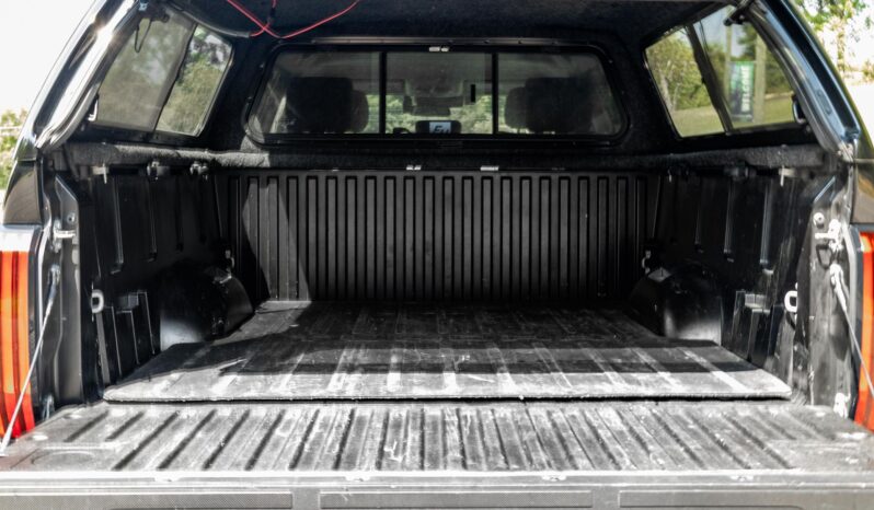 								2022 Toyota Tundra SR5 CrewMax 4×4 full									