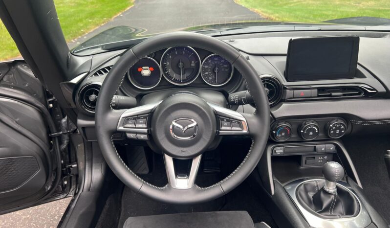 								2023 Mazda MX-5 Miata RF Club full									