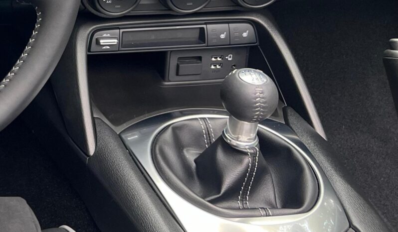 								2023 Mazda MX-5 Miata RF Club full									