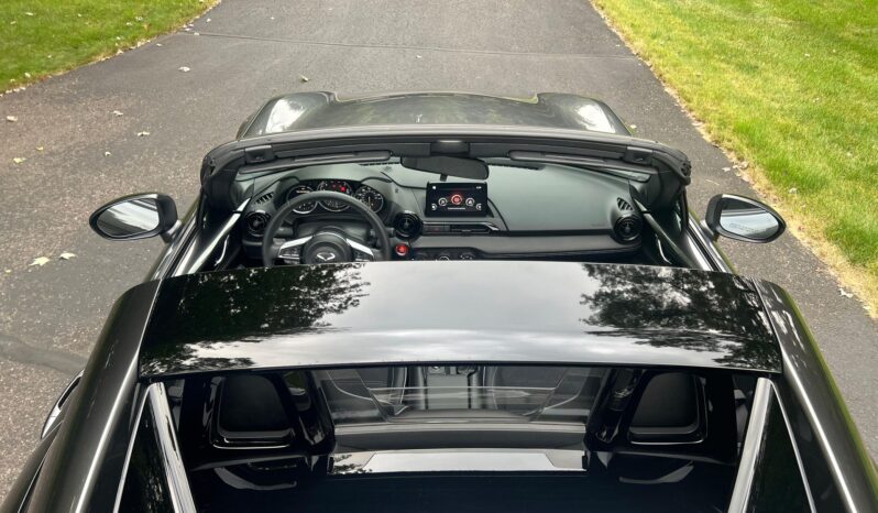 								2023 Mazda MX-5 Miata RF Club full									