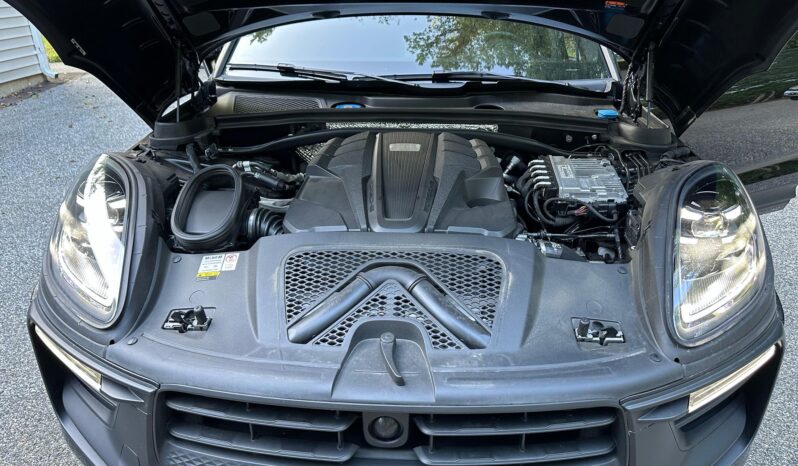 								2023 Porsche Macan GTS full									