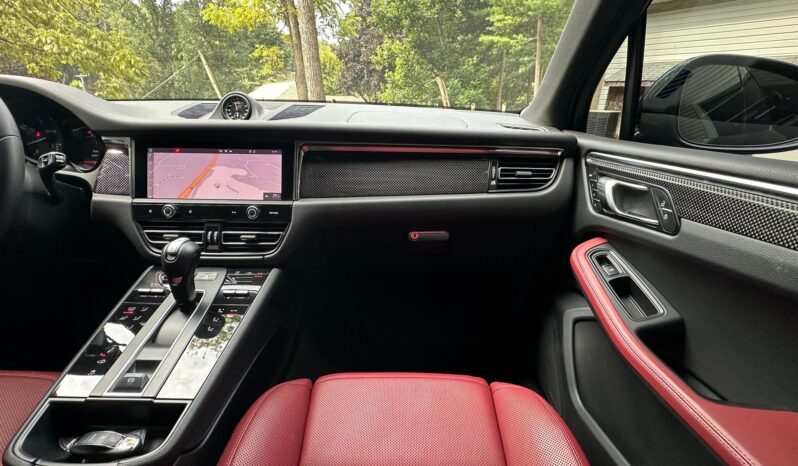 								2023 Porsche Macan GTS full									