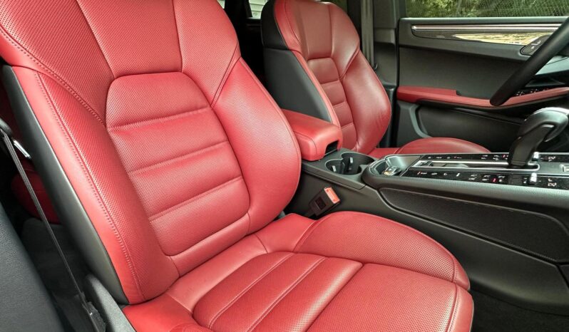 								2023 Porsche Macan GTS full									