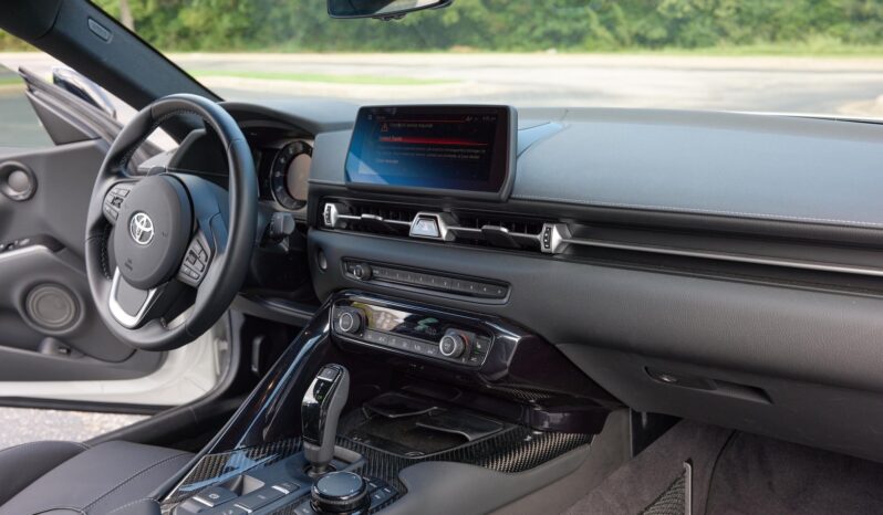 								2023 Toyota Supra 3.0 Premium full									