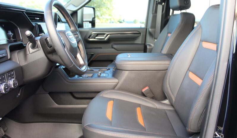 								2024 GMC Sierra 2500HD AT4 full									