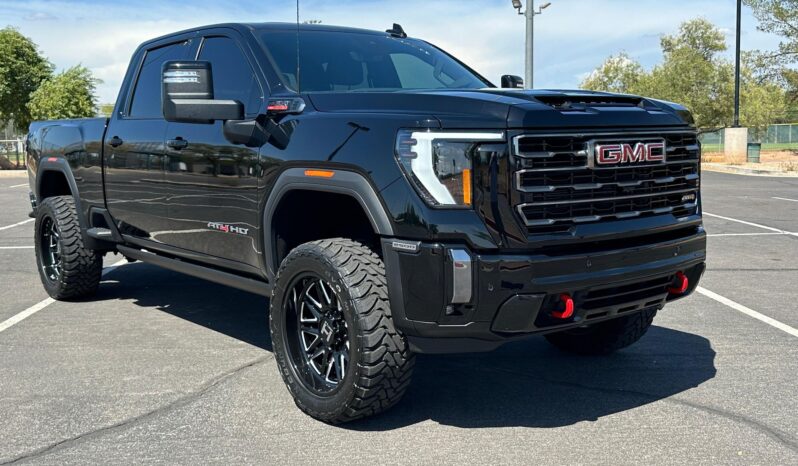 2024 GMC Sierra 2500HD AT4 1
