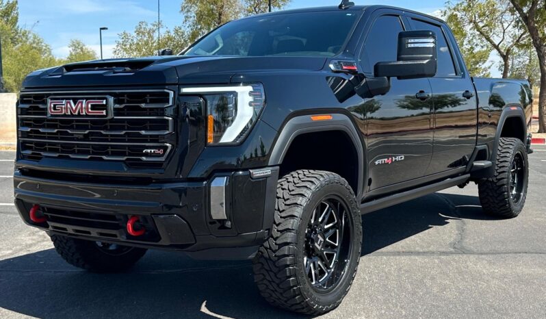								2024 GMC Sierra 2500HD AT4 full									
