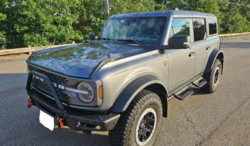 2023 Ford Bronco Badlands 1