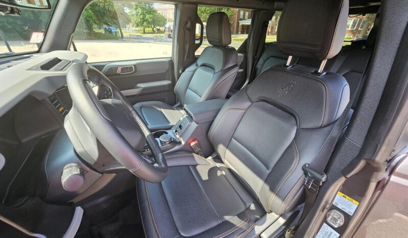 								2023 Ford Bronco Badlands full									