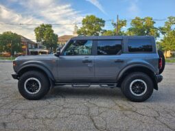 										2023 Ford Bronco Badlands full									