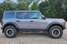 										2023 Ford Bronco Badlands full									