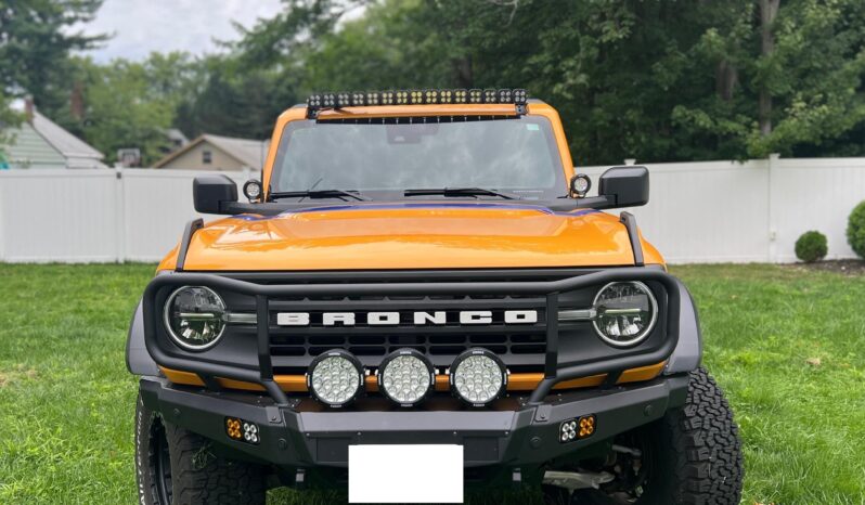 								2022 Ford Bronco Black Diamond full									