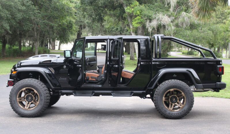 								2023 Jeep Gladiator Sport 4×4 full									