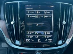 2022 Volvo S60 Recharge T8 R-Design Expression
