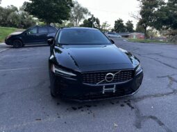 2022 Volvo S60 Recharge T8 R-Design Expression