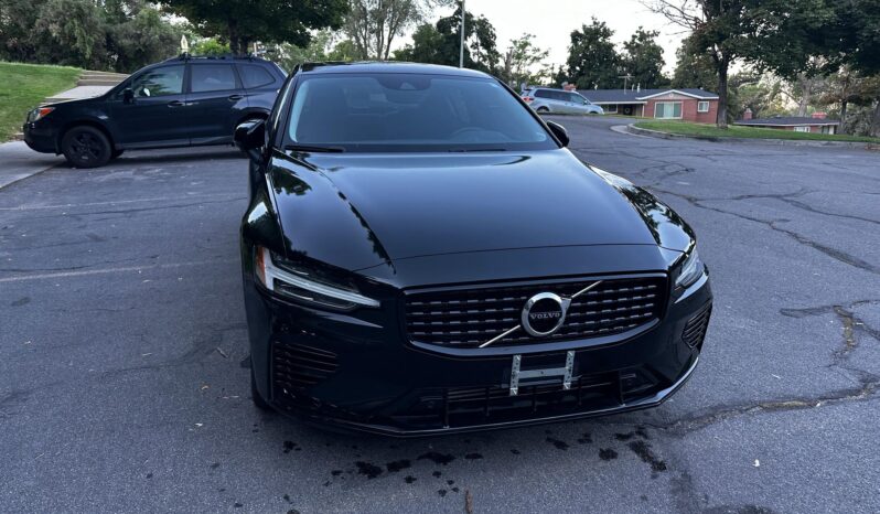 2022 Volvo S60 Recharge T8 R-Design Expression 1