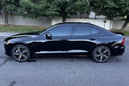 2022 Volvo S60 Recharge T8 R-Design Expression full