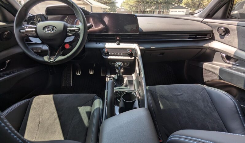 								2023 Hyundai Elantra N full									