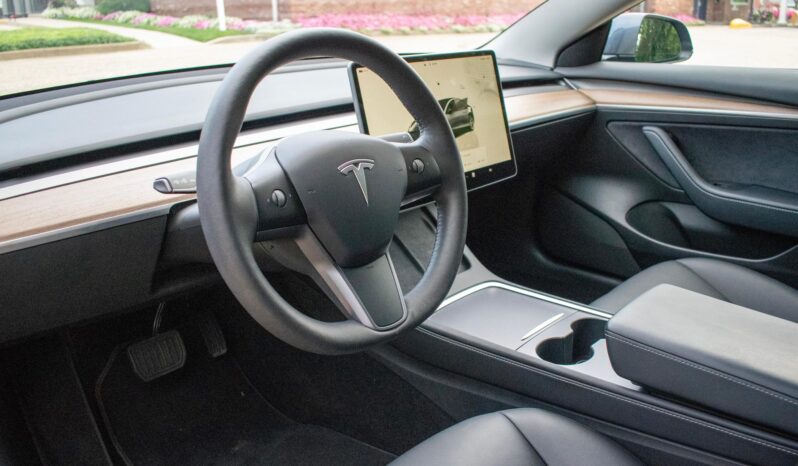 								2022 Tesla Model 3 Long Range AWD full									