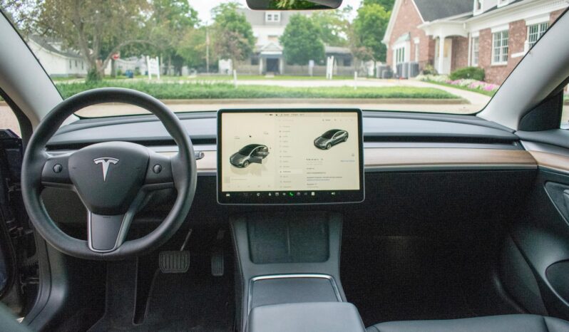 								2022 Tesla Model 3 Long Range AWD full									