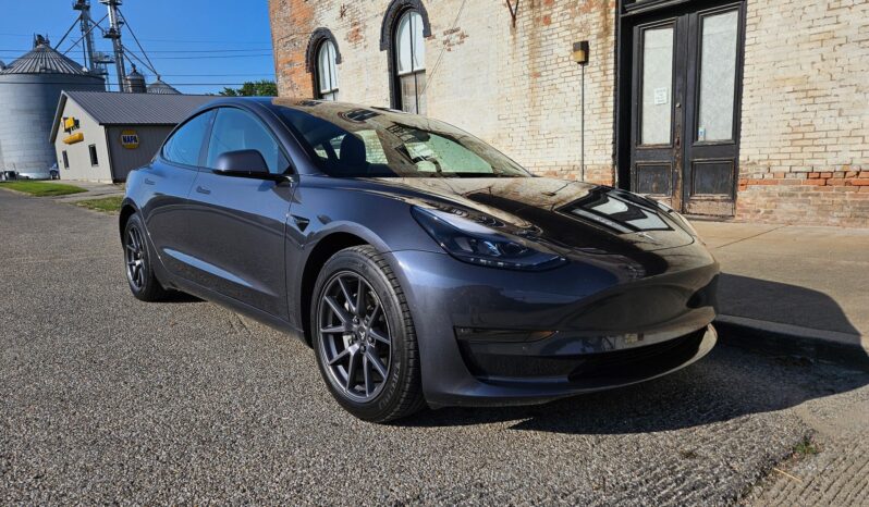 								2022 Tesla Model 3 Long Range AWD full									