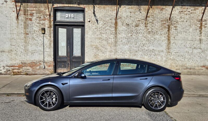 								2022 Tesla Model 3 Long Range AWD full									