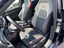										2023 Volkswagen GTI Autobahn full									